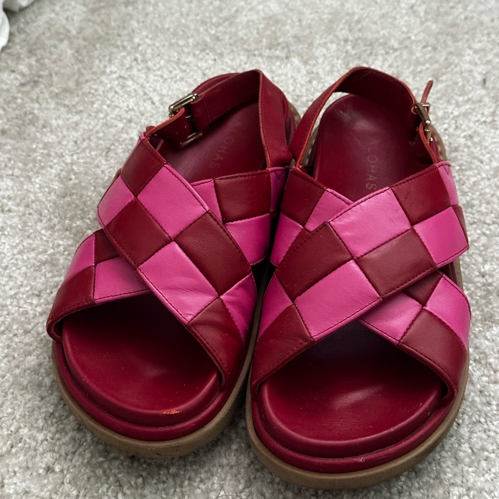 ALOHAS Fuchsia and Burgundy Woven Slide Sandals - Picture 2 of 3